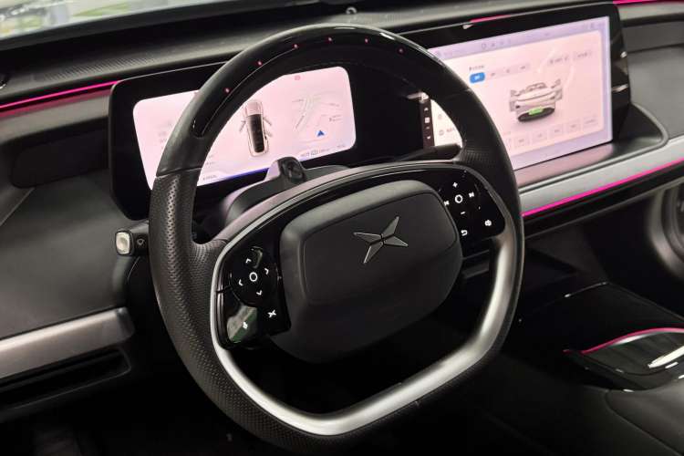 Used XPeng P7 2022 670E+ Steering Wheel