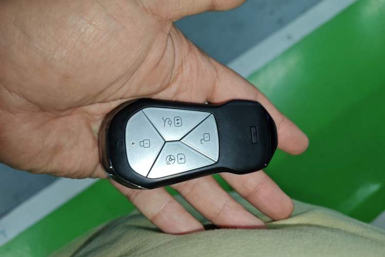 Used XPeng P7 2022 670E+ Vehicle Key