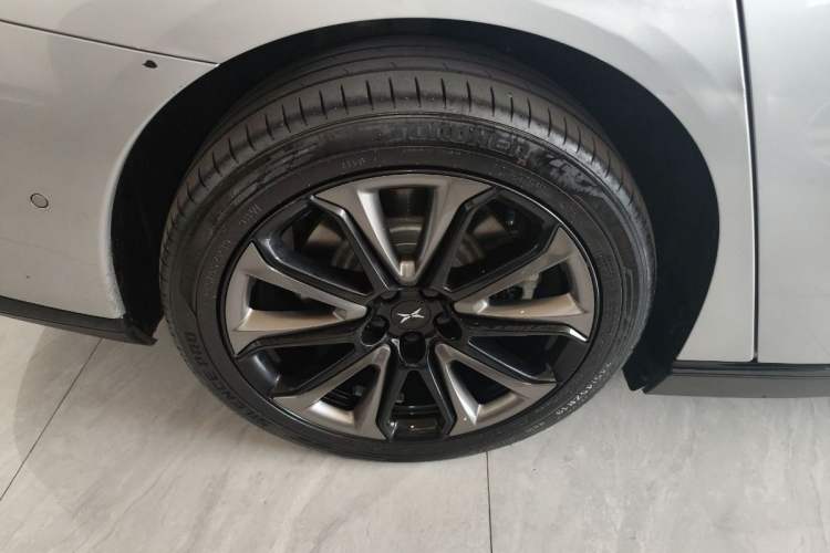 Used XPeng P7 2022 670N+ Exterior 6