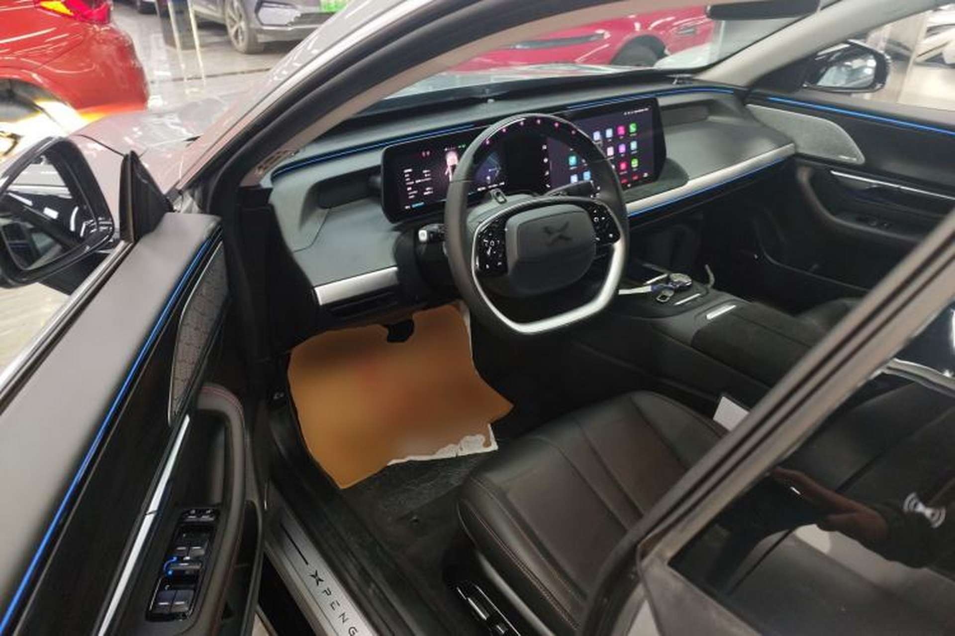 Used XPeng P7 2022 670E+ Interior 3