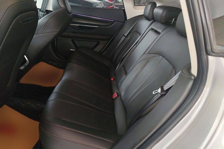 Used XPeng P7 2022 670N+ Interior 6