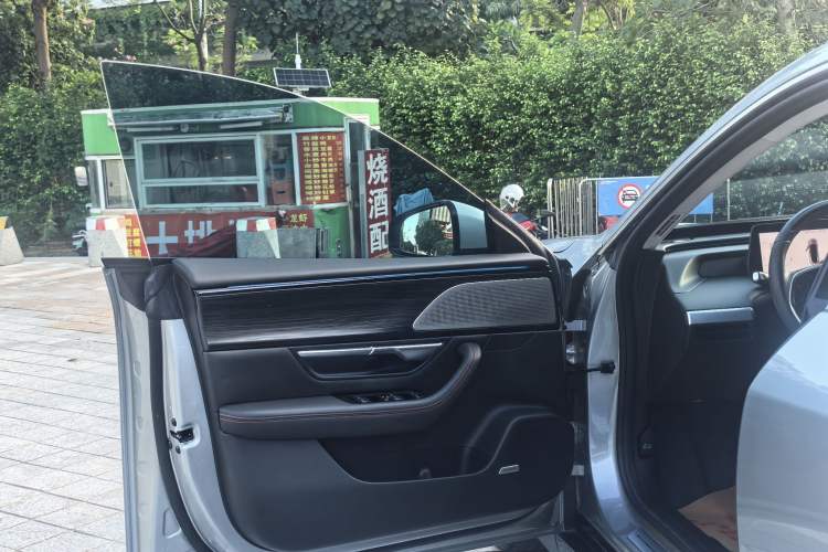 Used XPeng P7 2022 480E Interior 7
