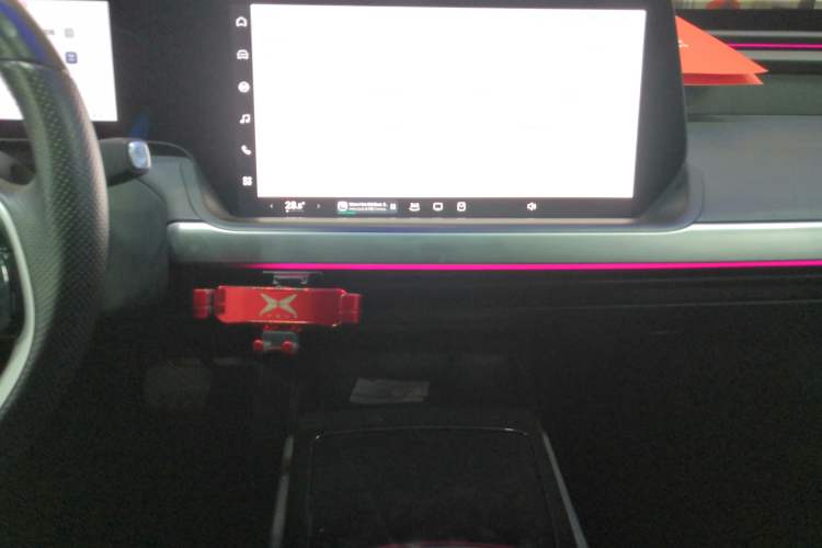 Used XPeng P7 2022 670E+ Pengyi Edition Audio And AC Panel