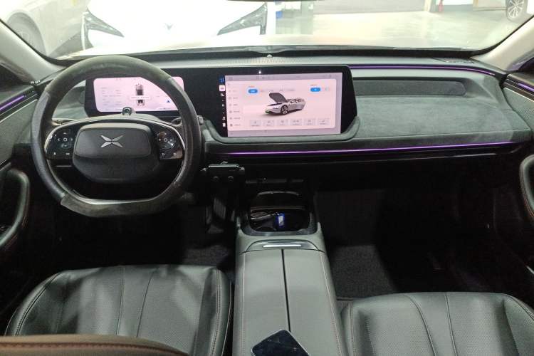 Used XPeng P7 2022 625E Center Console