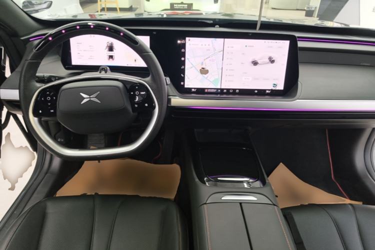 Used XPeng P7 2022 670E+ Pengyi Edition Center Console