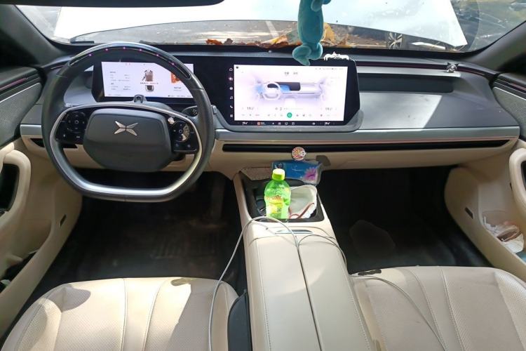 Used XPeng P7 2022 480E Center Console