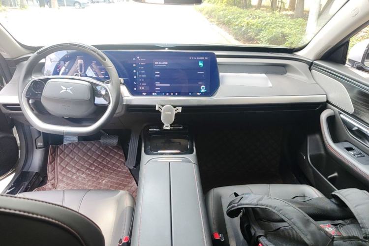 Used XPeng P7 2022 480E Center Console