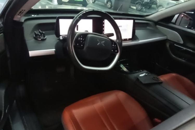 Used XPeng P7 2022 480G Center Console