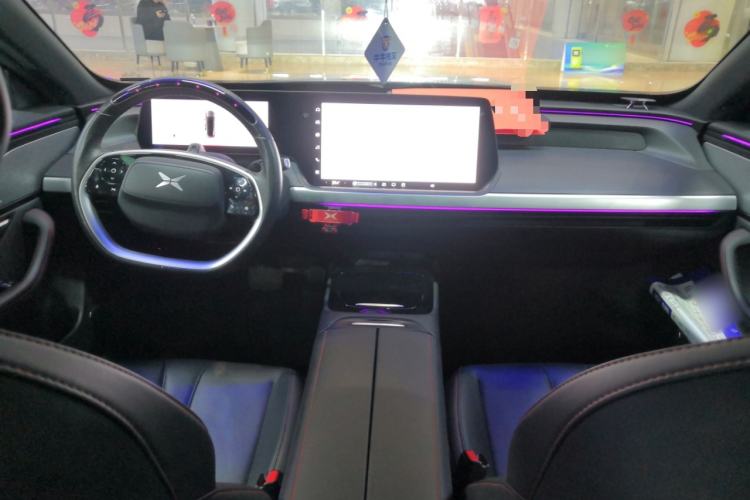 Used XPeng P7 2022 670E+ Pengyi Edition Center Console
