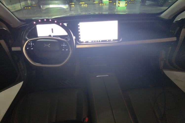 Used XPeng P7 2022 625E Center Console