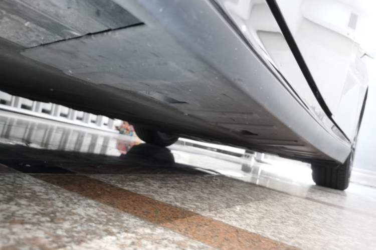 Used XPeng P7 2022 480G Chassis Front Left