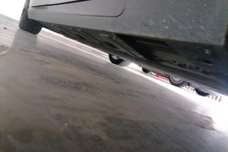 Used XPeng P7 2022 480G+ Chassis Front Right