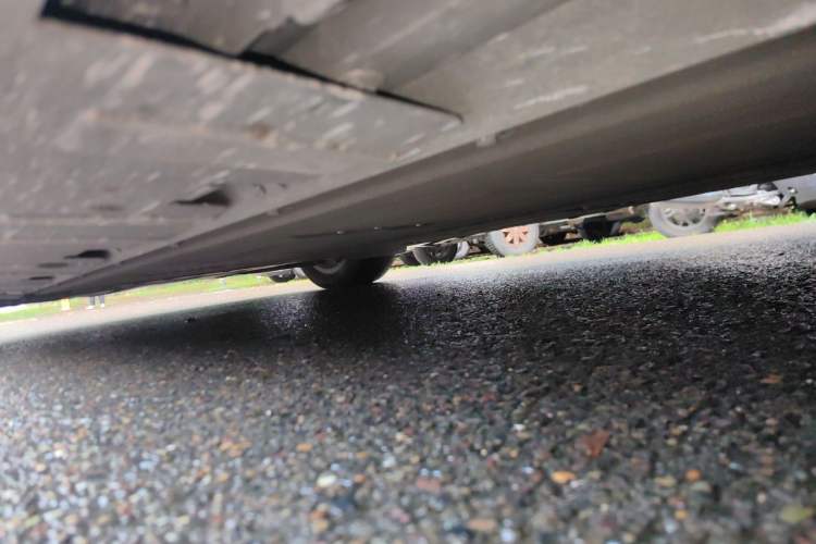 Used XPeng P7 2022 625E Chassis Front Right