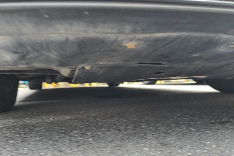 Used XPeng P7 2022 480E Chassis Front Right