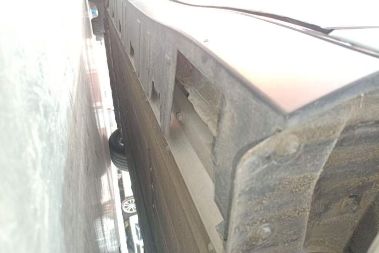 Used XPeng P7 2022 625E Chassis Rear Left