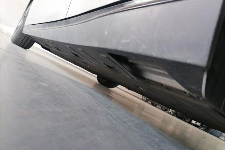 Used XPeng P7 2022 480G+ Chassis Rear Left