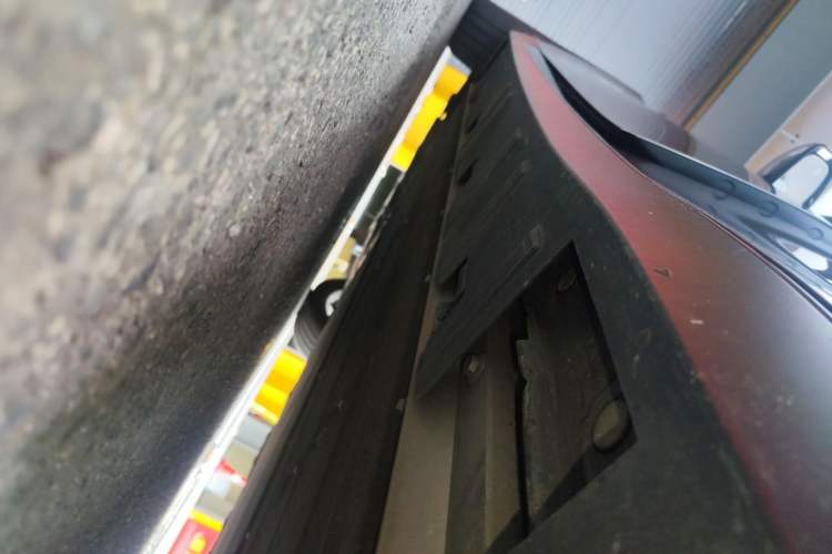 Used XPeng P7 2022 625E Chassis Rear Left