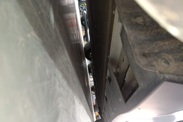 Used XPeng P7 2022 625E Chassis Rear Right