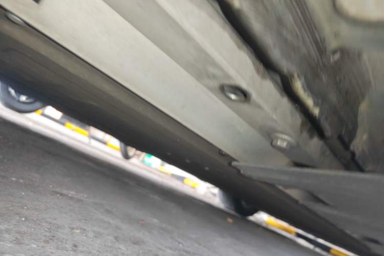 Used XPeng P7 2022 625E Chassis Rear Right