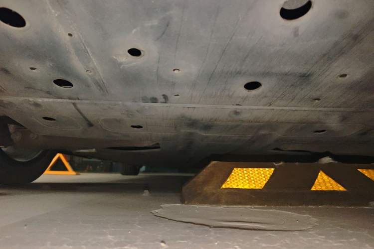Used XPeng P7 2022 670N+ Chassis Rear