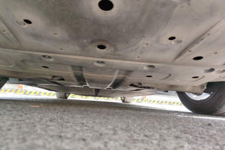 Used XPeng P7 2022 670N+ Chassis Rear