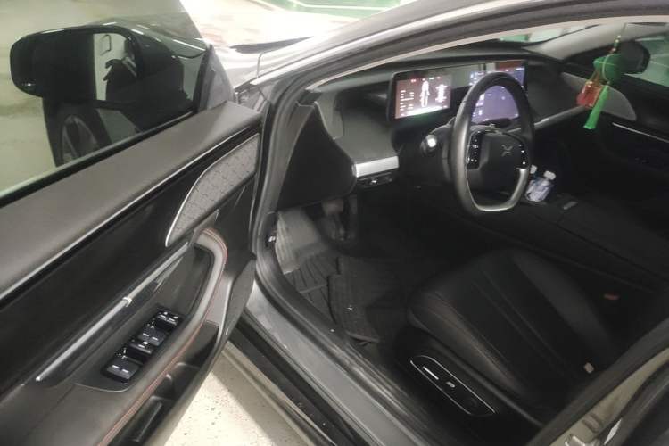 Used XPeng P7 2022 670N+ Driver Seat
