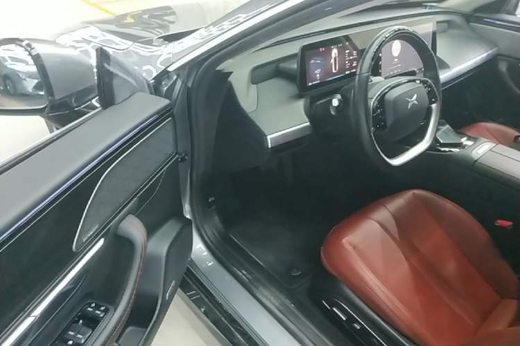 Used XPeng P7 2022 670N+ Driver Seat
