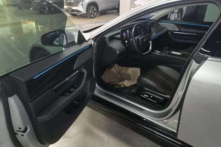 Used XPeng P7 2022 670E+ Driver Seat