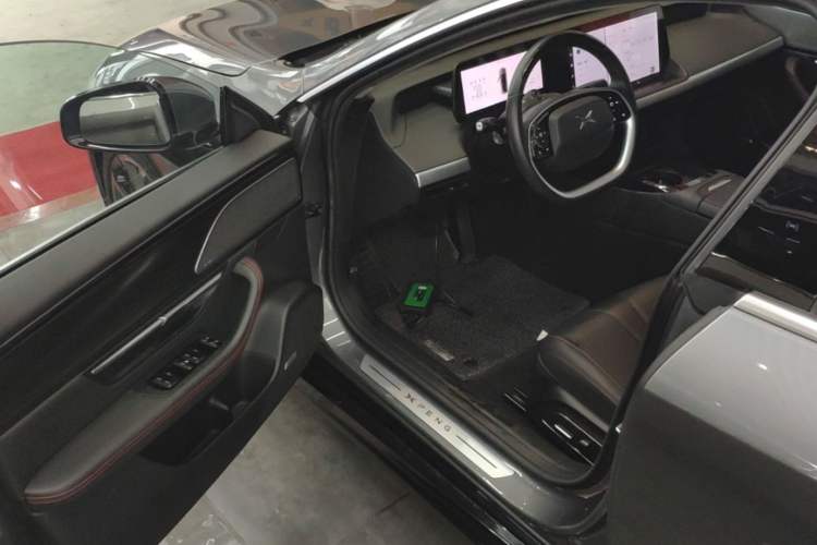 Used XPeng P7 2022 670E+ Driver Seat
