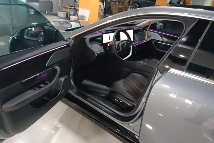 Used XPeng P7 2022 670N+ Driver Seat