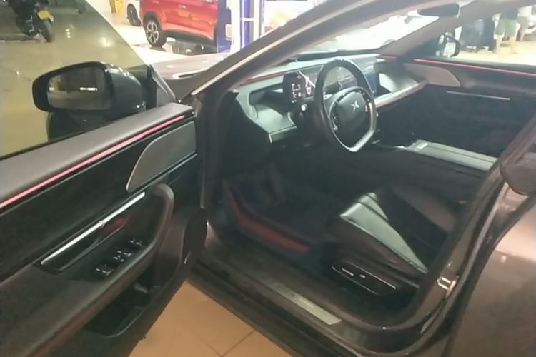 Used XPeng P7 2022 670E+ Driver Seat
