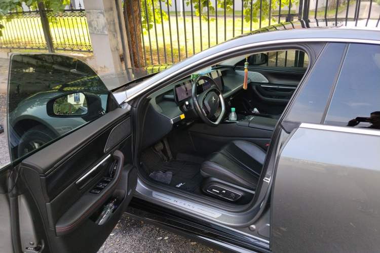 Used XPeng P7 2022 670E+ Driver Seat