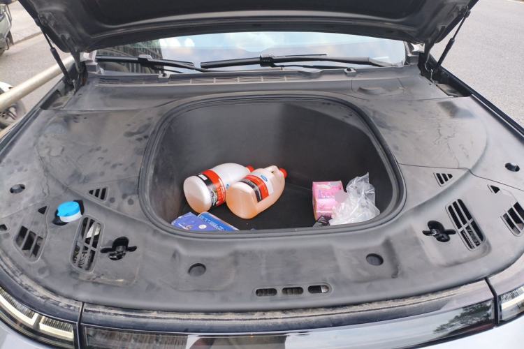 Used XPeng P7 2022 670N+ Engine Bay