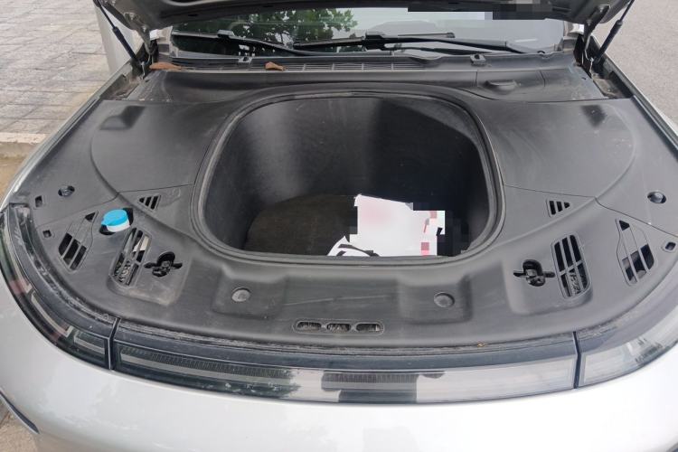 Used XPeng P7 2022 670N+ Engine Bay