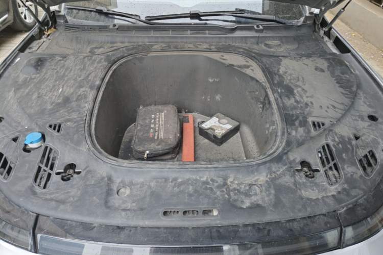 Used XPeng P7 2022 480 Standard Range Smart Drive Edition Engine Bay