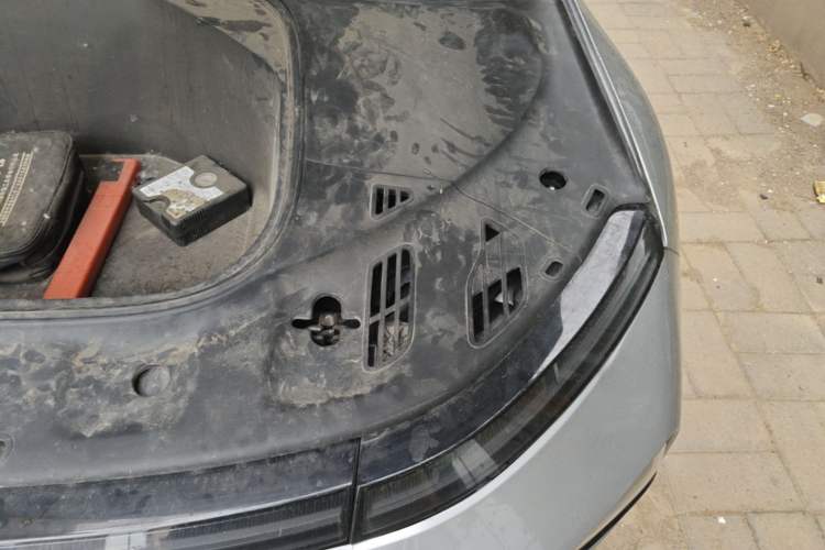 Used XPeng P7 2022 480 Standard Range Smart Drive Edition Engine Bay Left