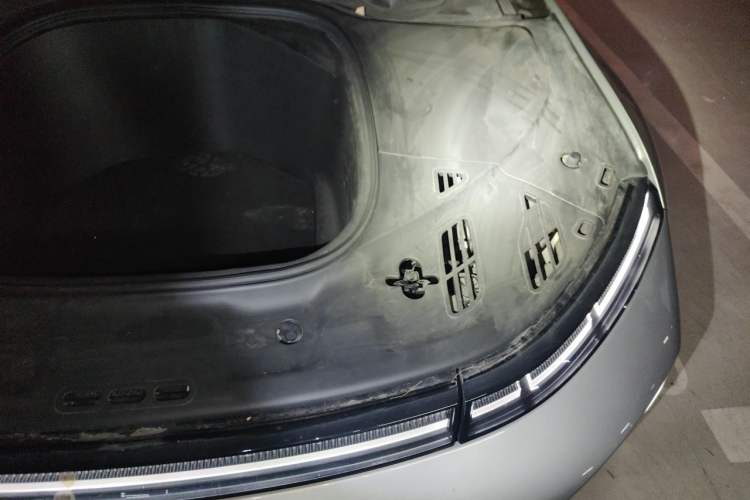 Used XPeng P7 2022 625E Engine Bay Left