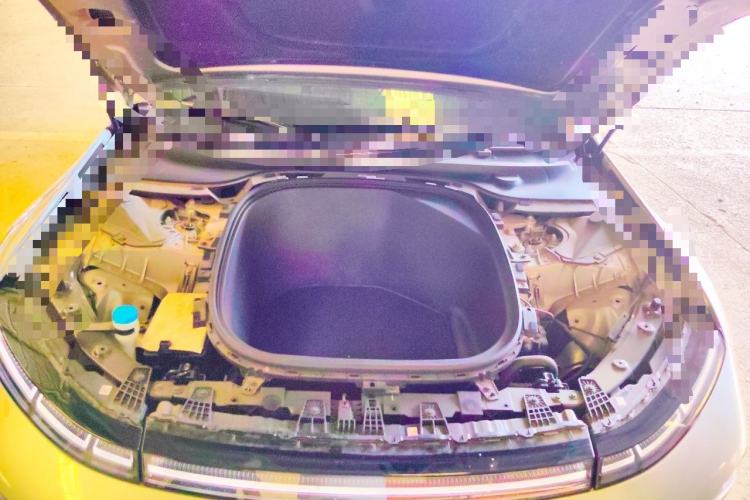 Used XPeng P7 2022 625E Engine Bay