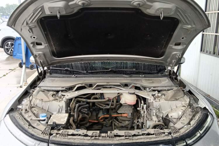 Used XPeng P7 2022 586G Engine Bay