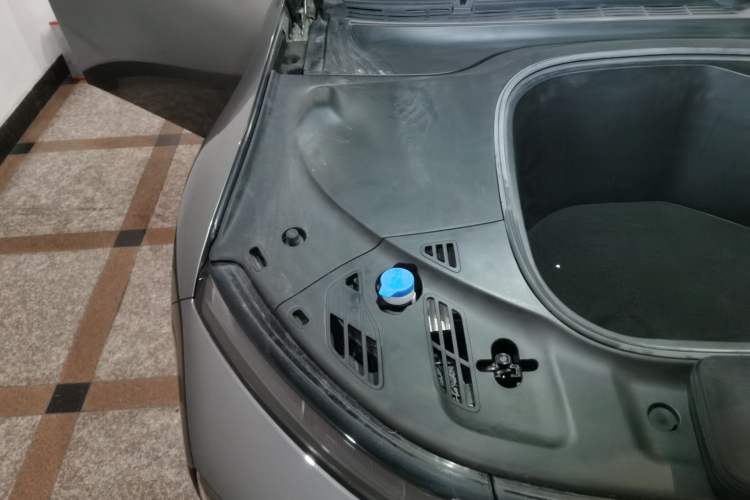Used XPeng P7 2022 480G Engine Bay Right