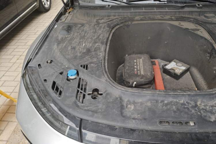 Used XPeng P7 2022 480 Standard Range Smart Drive Edition Engine Bay Right
