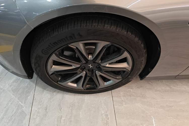 Used XPeng P7 2022 586G Exterior 4