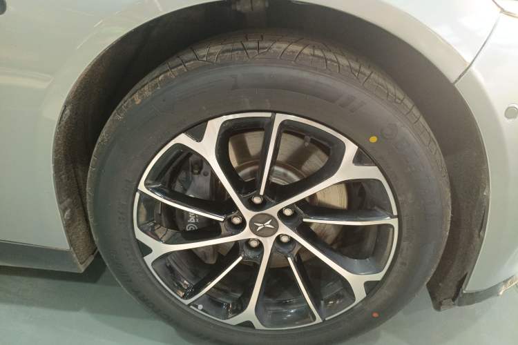 Used XPeng P7 2022 625E Exterior 4