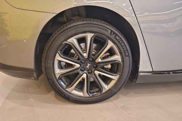 Used XPeng P7 2022 625E Exterior 5