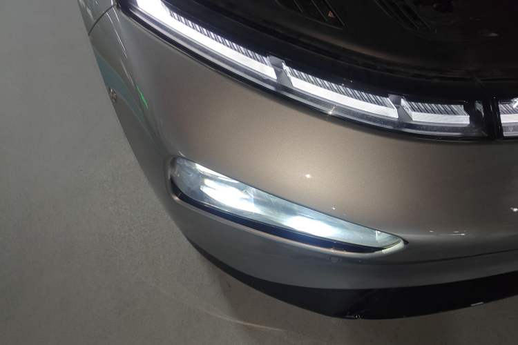 Used XPeng P7 2022 480E Exterior 6