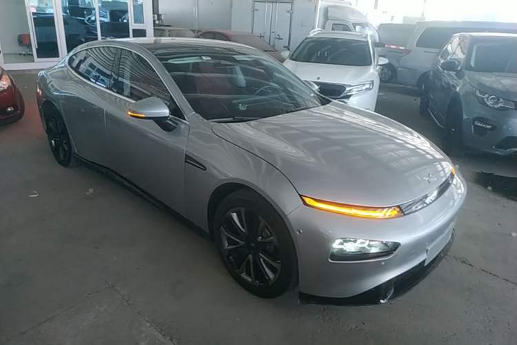 Used XPeng P7 2022 670N+ Front Right 45 Deg
