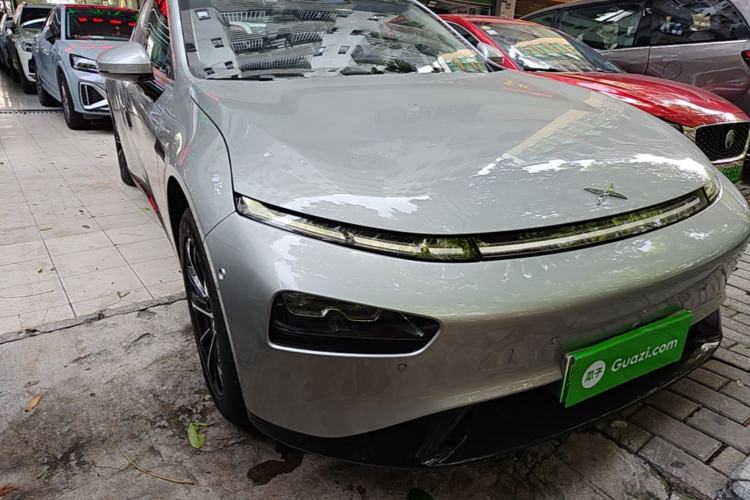 Used XPeng P7 2022 625E Front Right 45 Deg