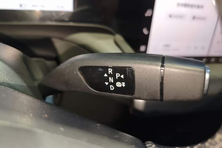 Used XPeng P7 2022 480E+ Gear Lever