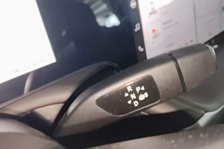 Used XPeng P7 2022 670G Gear Lever