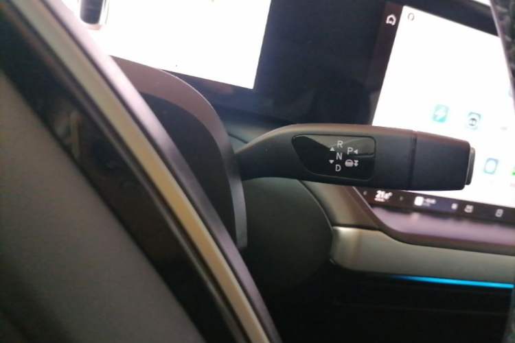 Used XPeng P7 2022 480G+ Gear Lever